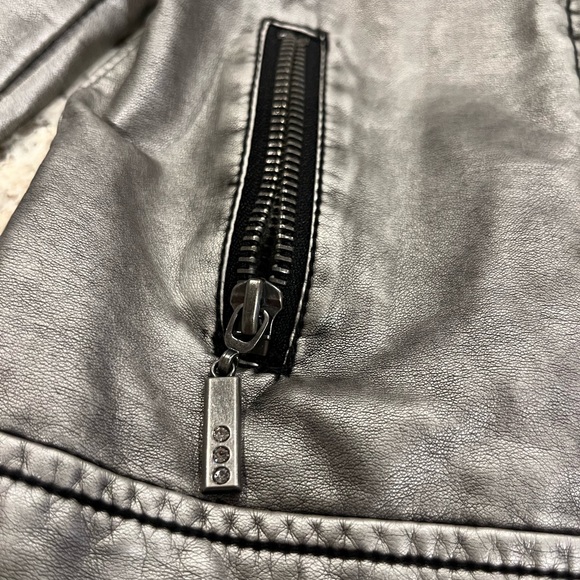 Stunning 3pommes faux-leather moto quilted metallic jacket, size 2/3 98cm - Picture 6 of 9